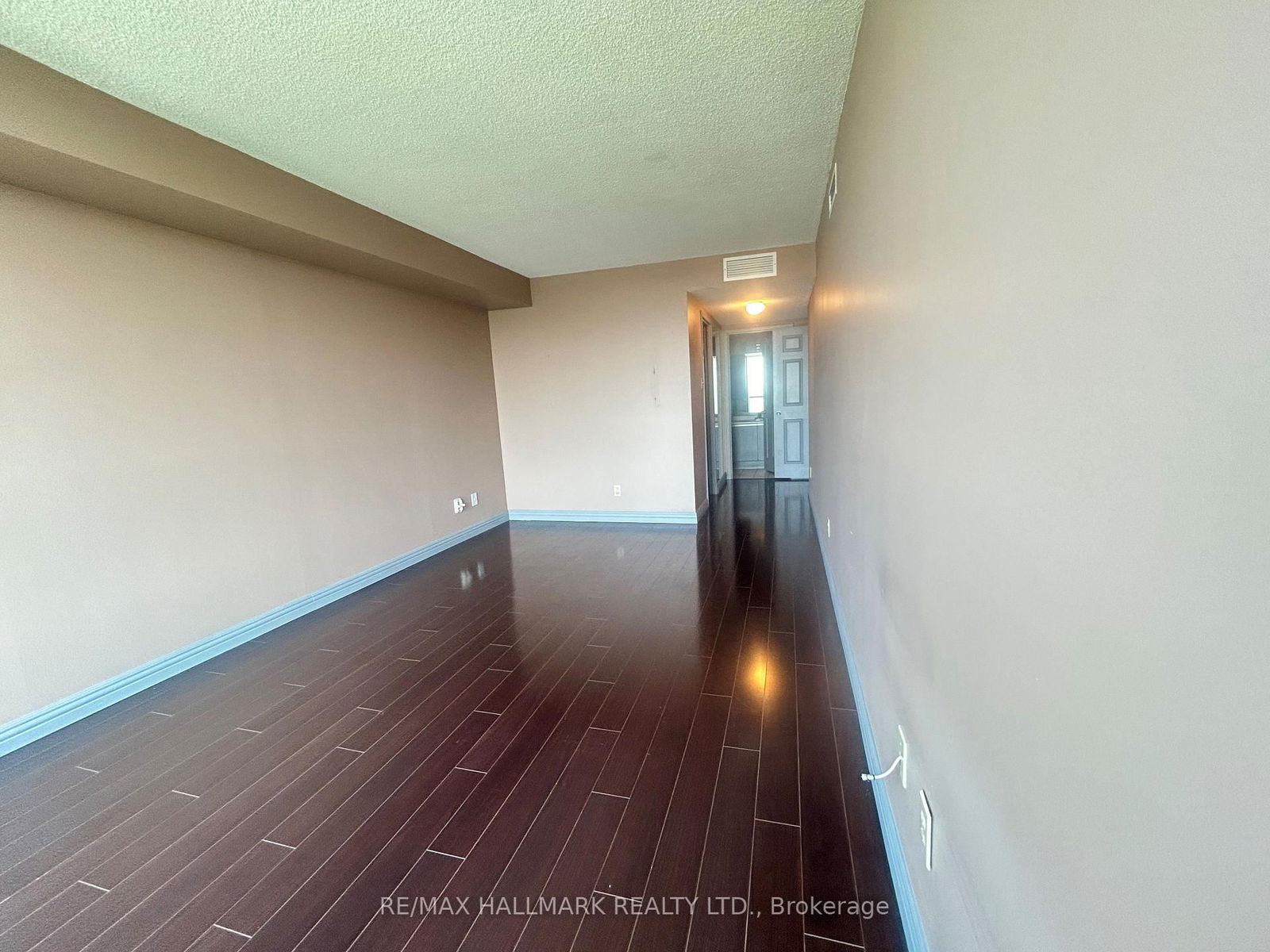 4725 Sheppard Ave E, unit 1112 for rent