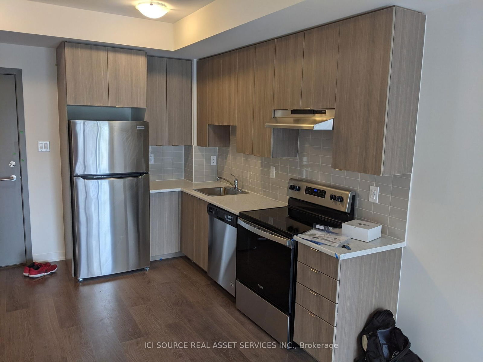 20 Orchid Place Dr, unit 209 for rent