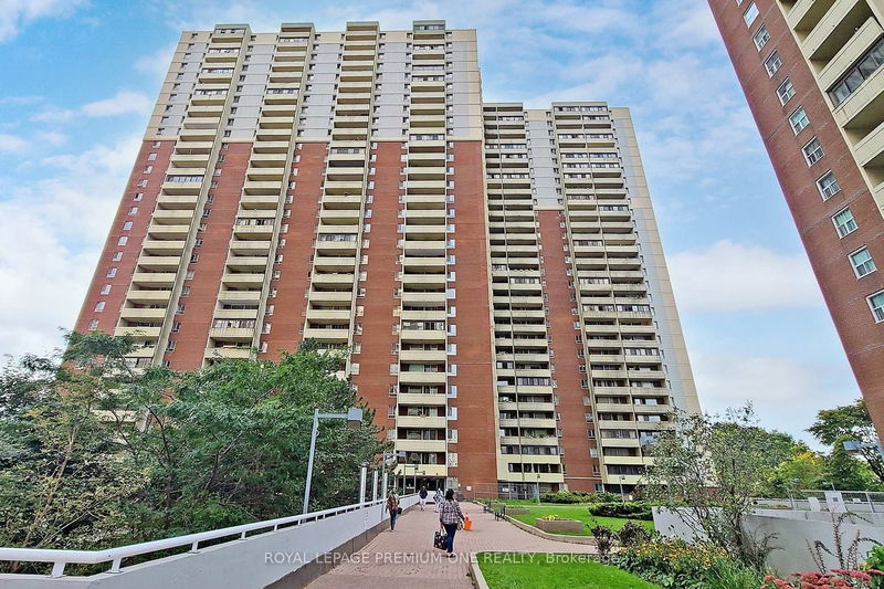 1 Massey Sq, unit PH19 for sale