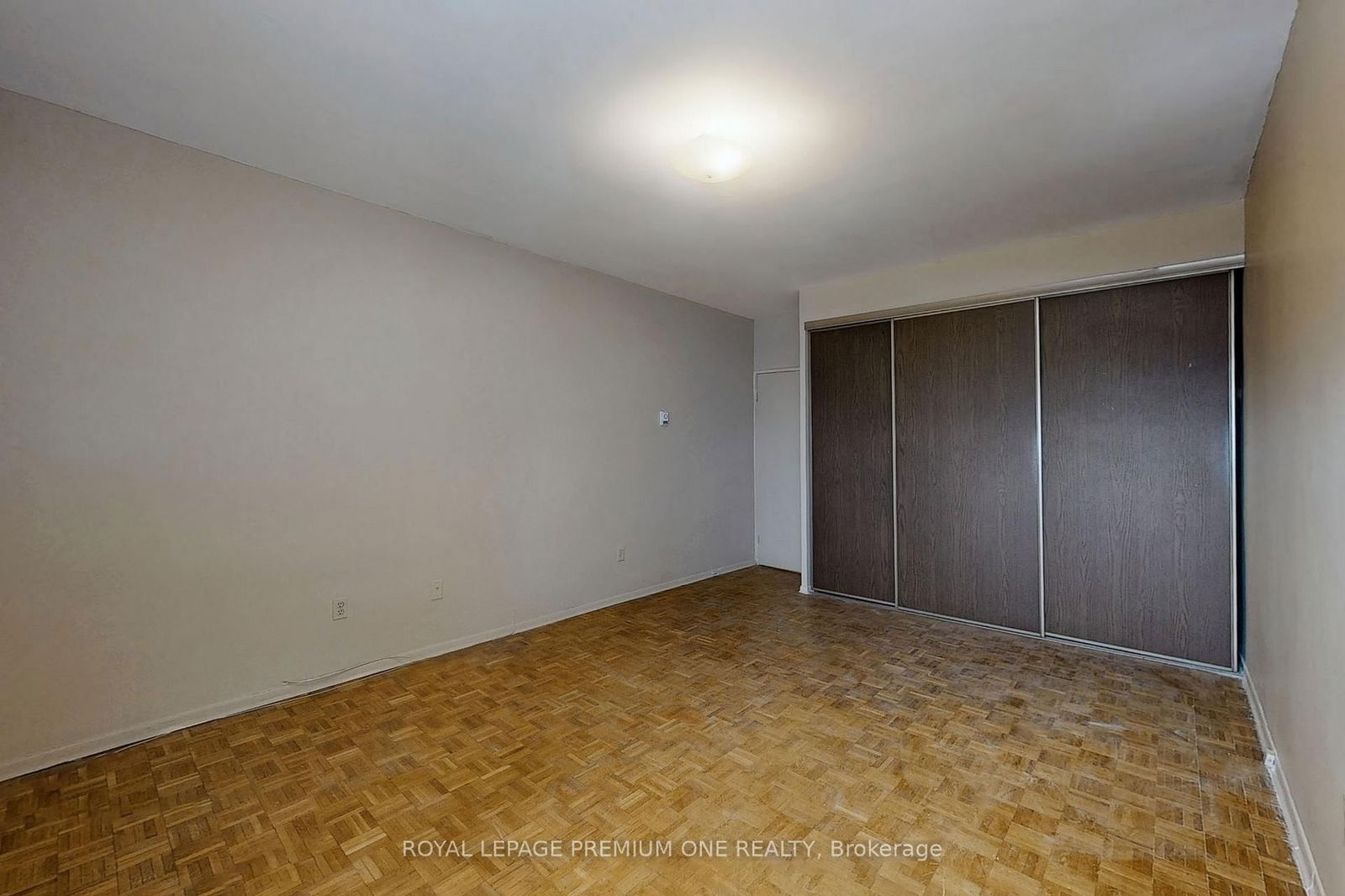 1 Massey Sq, unit PH19 for sale