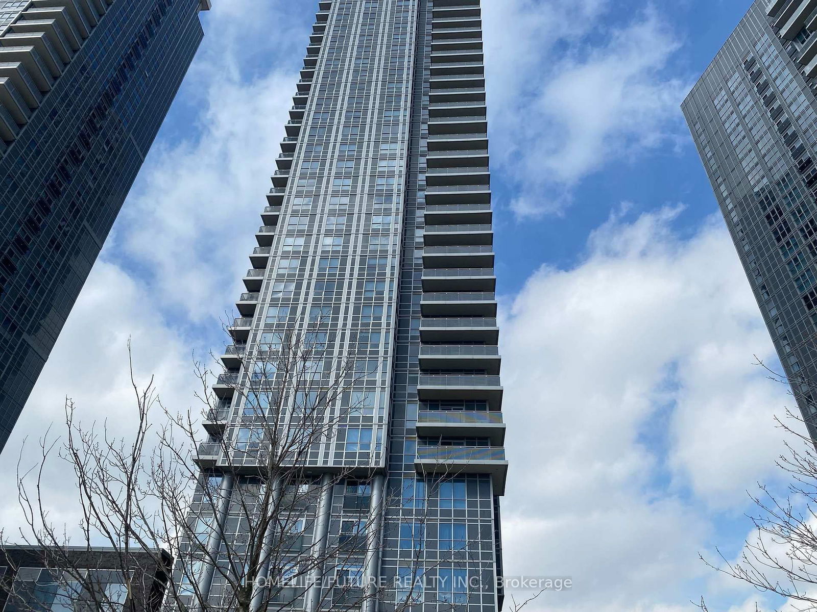 275 Village Green Sq, unit 3121 for rent