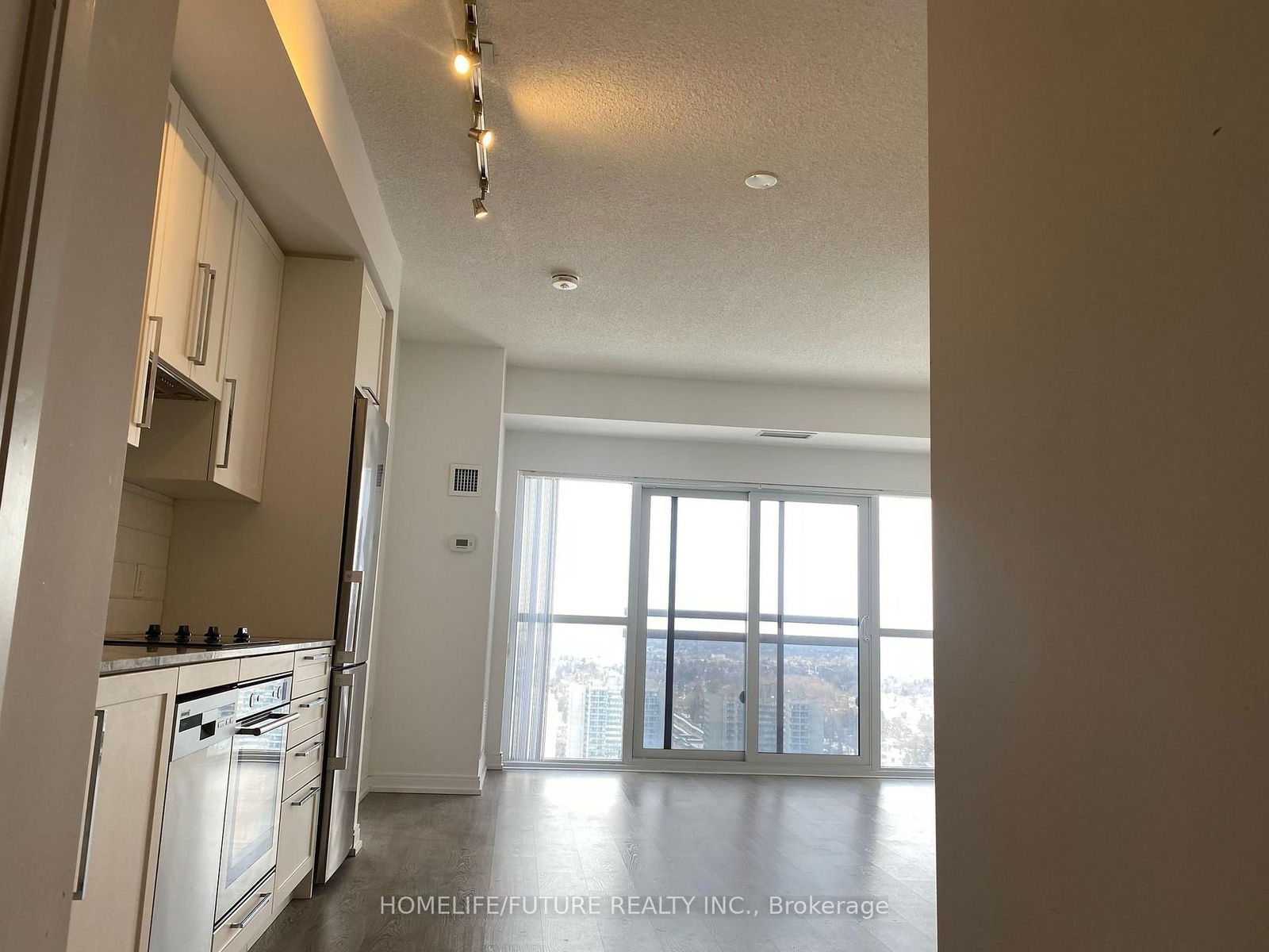 275 Village Green Sq, unit 3121 for rent