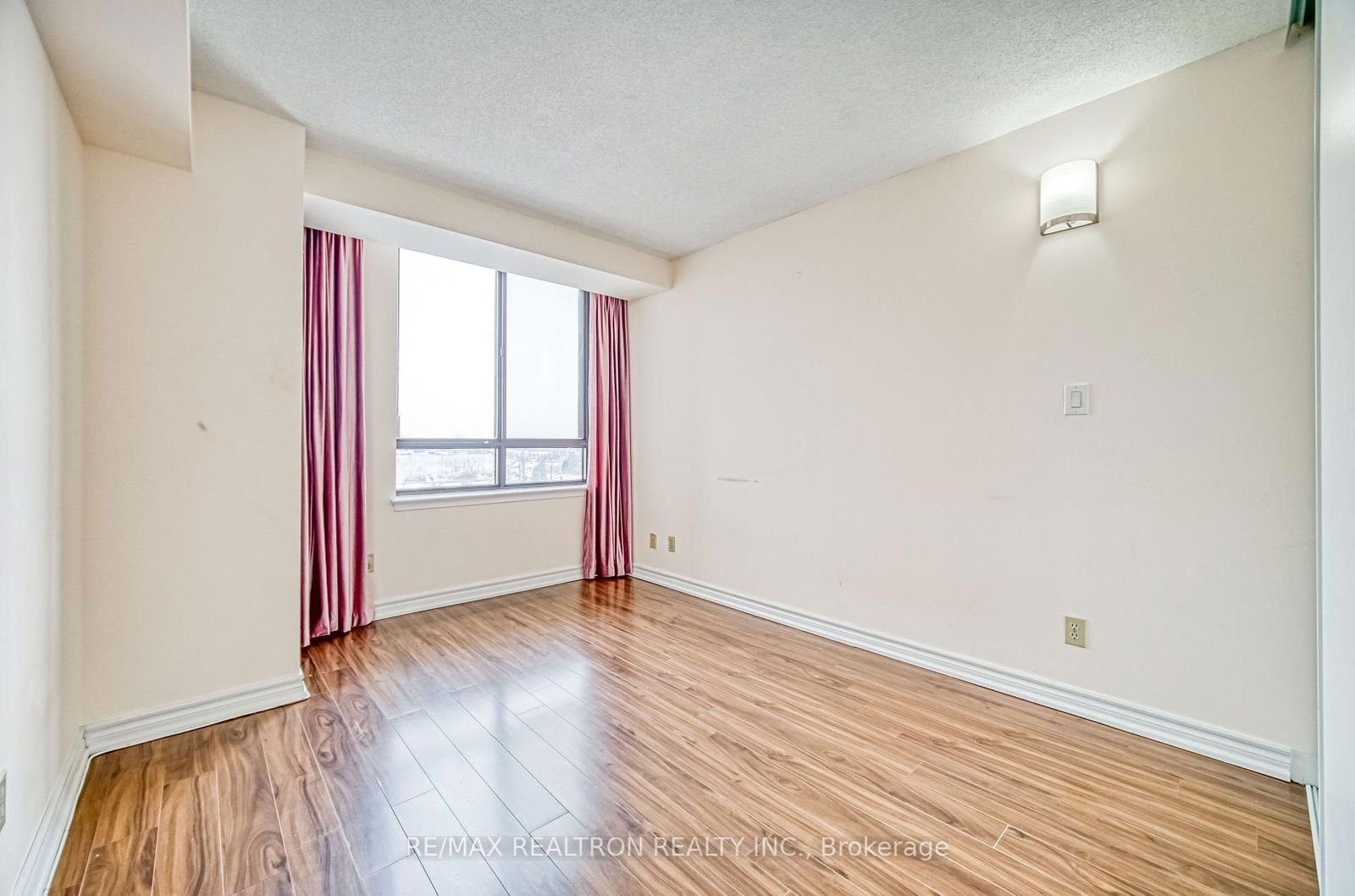 25 Bamburgh Circ, unit 1029 for rent