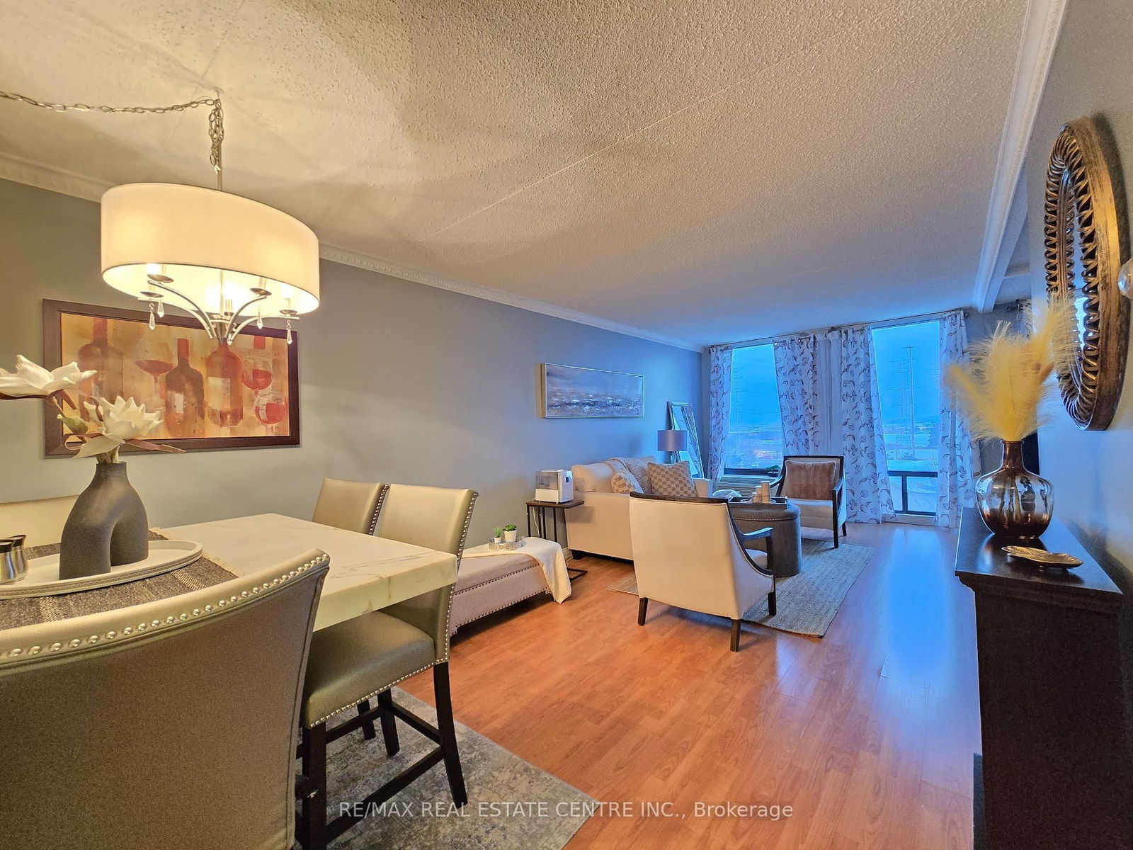 1540 Pickering Pkwy, unit 609 for sale