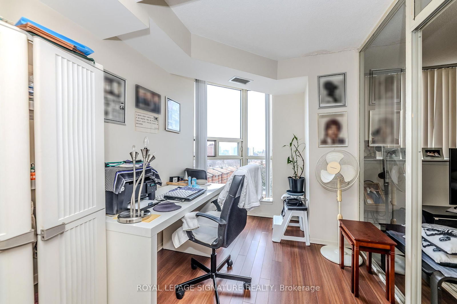 2460 Eglinton Ave E, unit 808 for sale