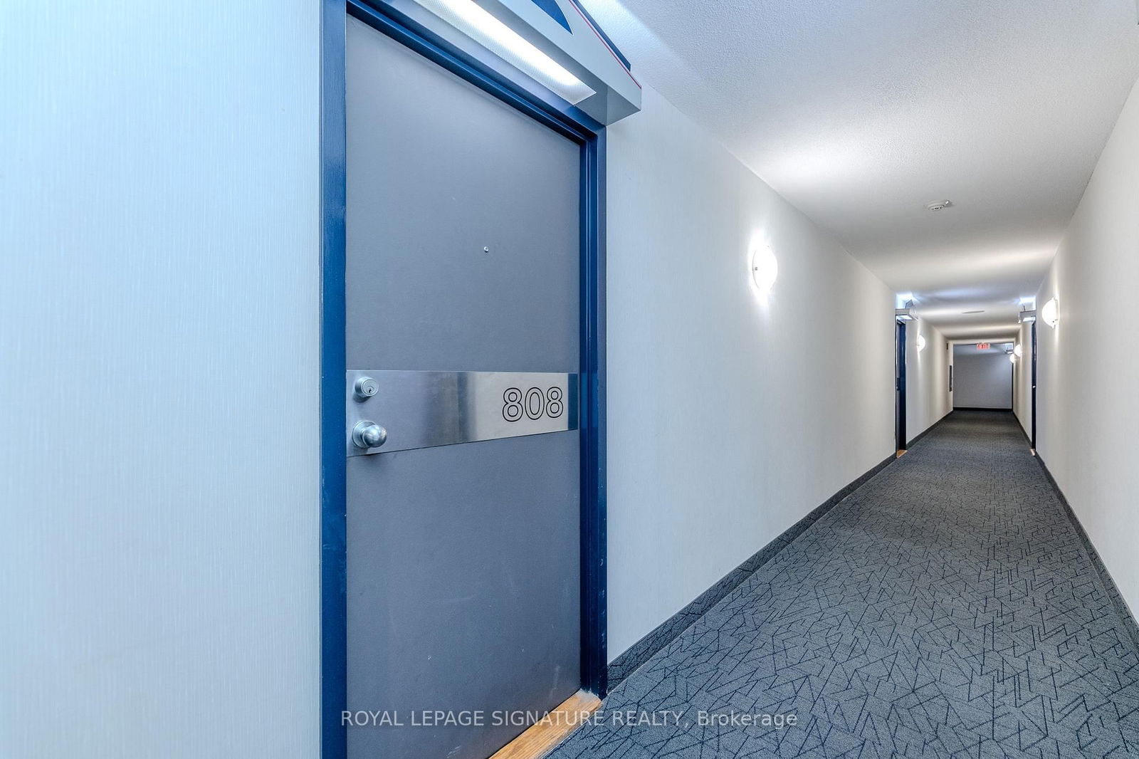 2460 Eglinton Ave E, unit 808 for sale