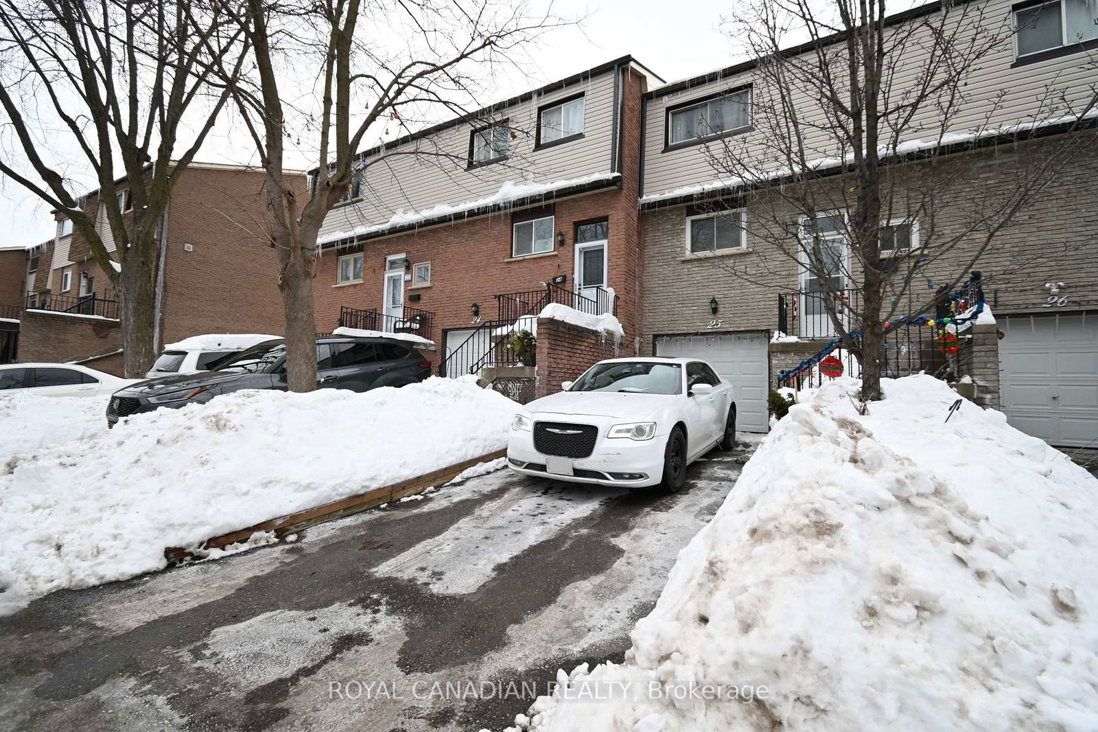 1945 Denmar Townhomes, Pickering, Toronto