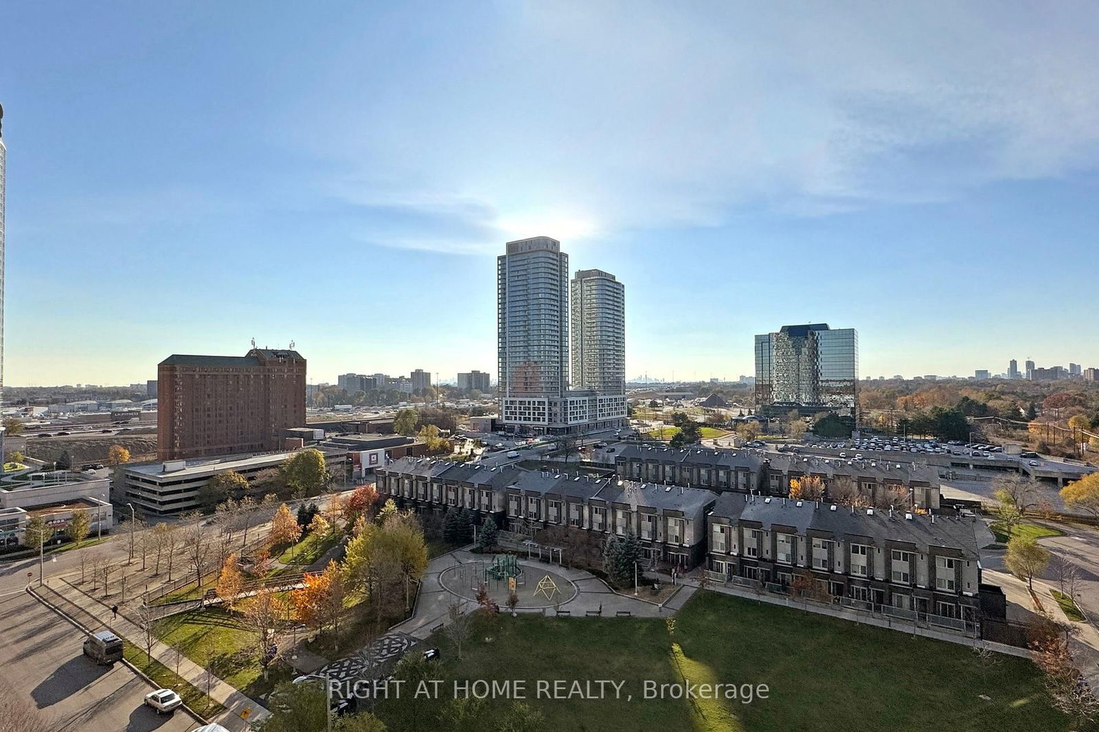 181 Village Green Sq, unit 1218 for sale