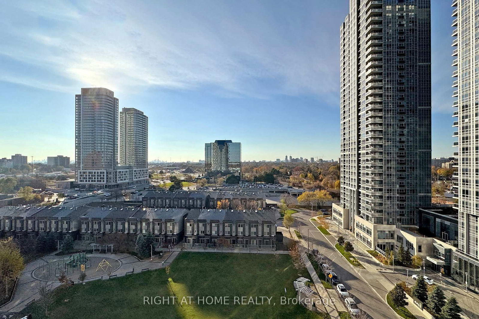 181 Village Green Sq, unit 1218 for sale