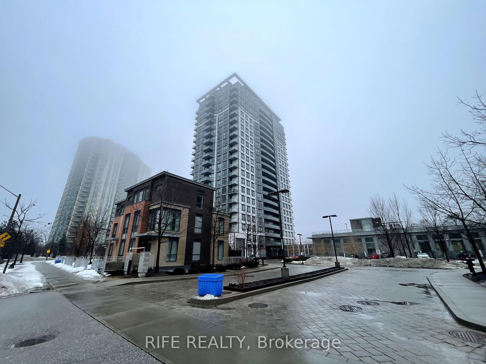 195 Bonis Ave, unit 2309 for rent