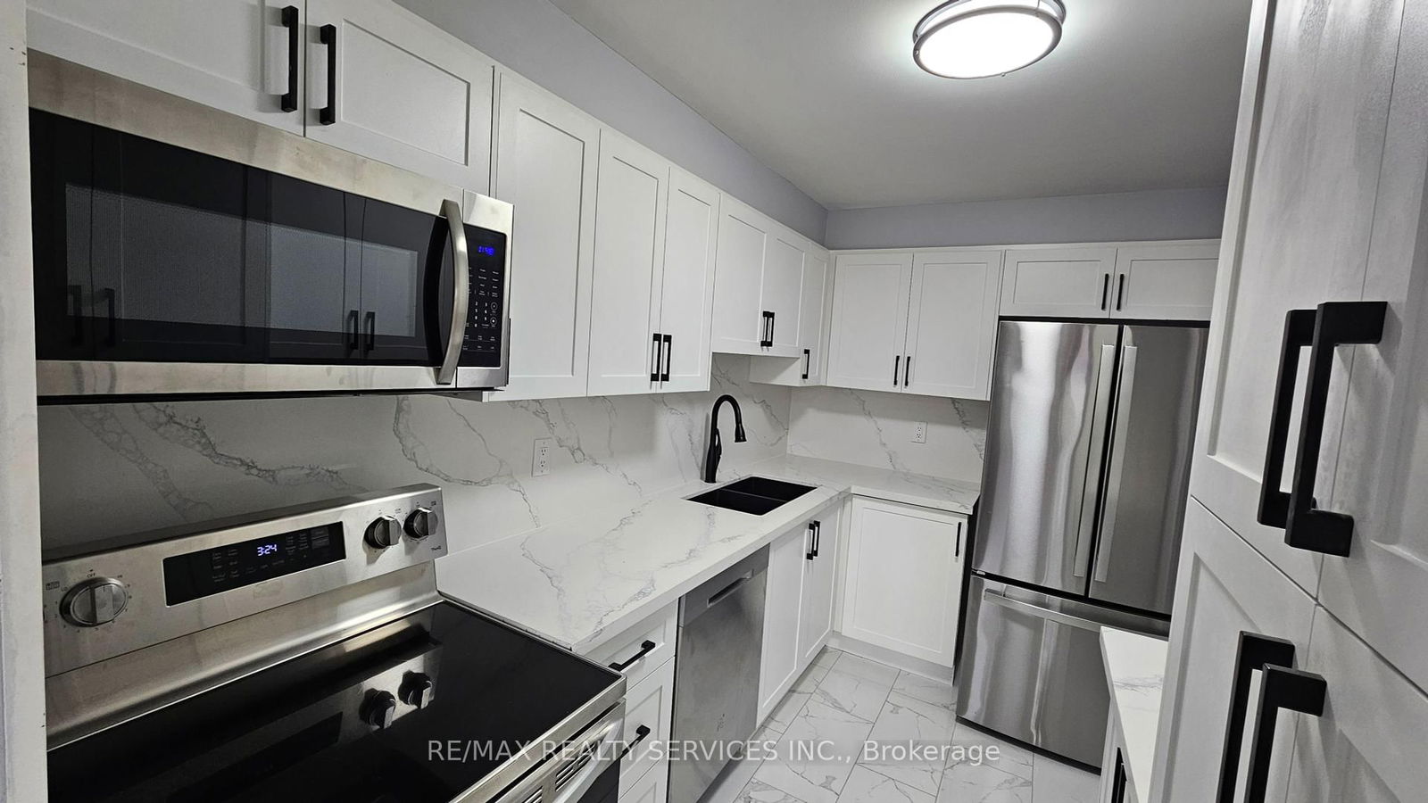 1 Massey Sq, unit 207 for sale