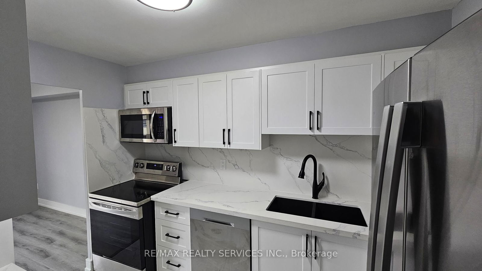 1 Massey Sq, unit 207 for sale