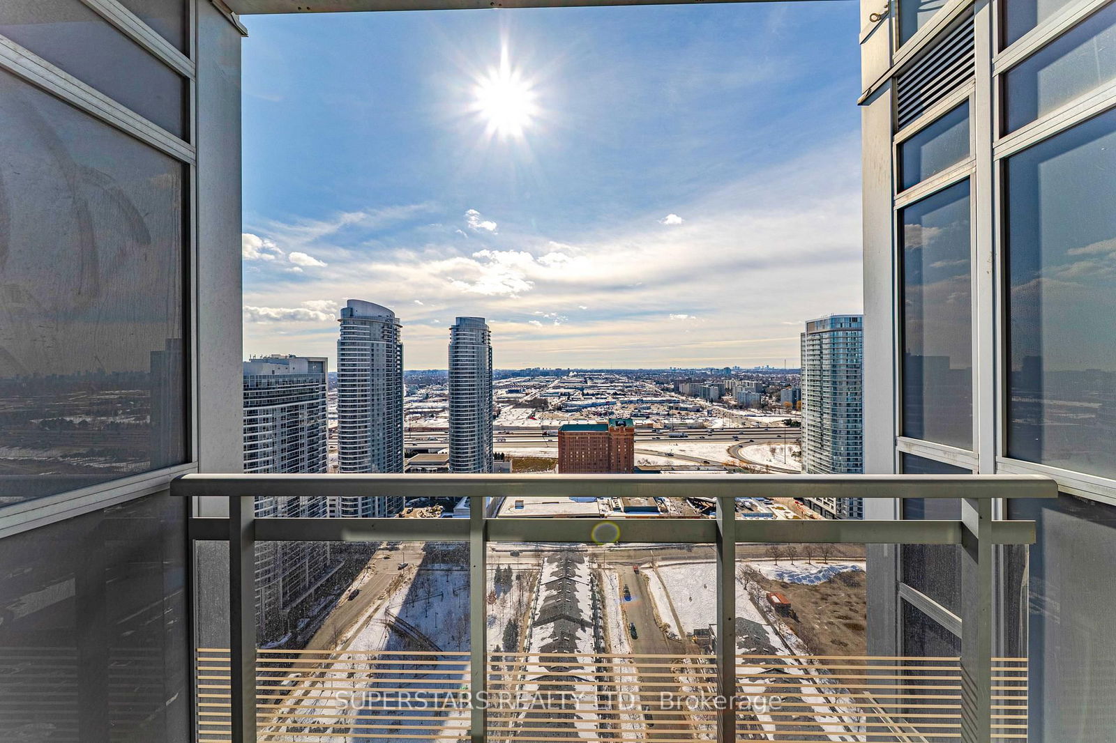 275 Village Green Sq, unit 3115 for sale