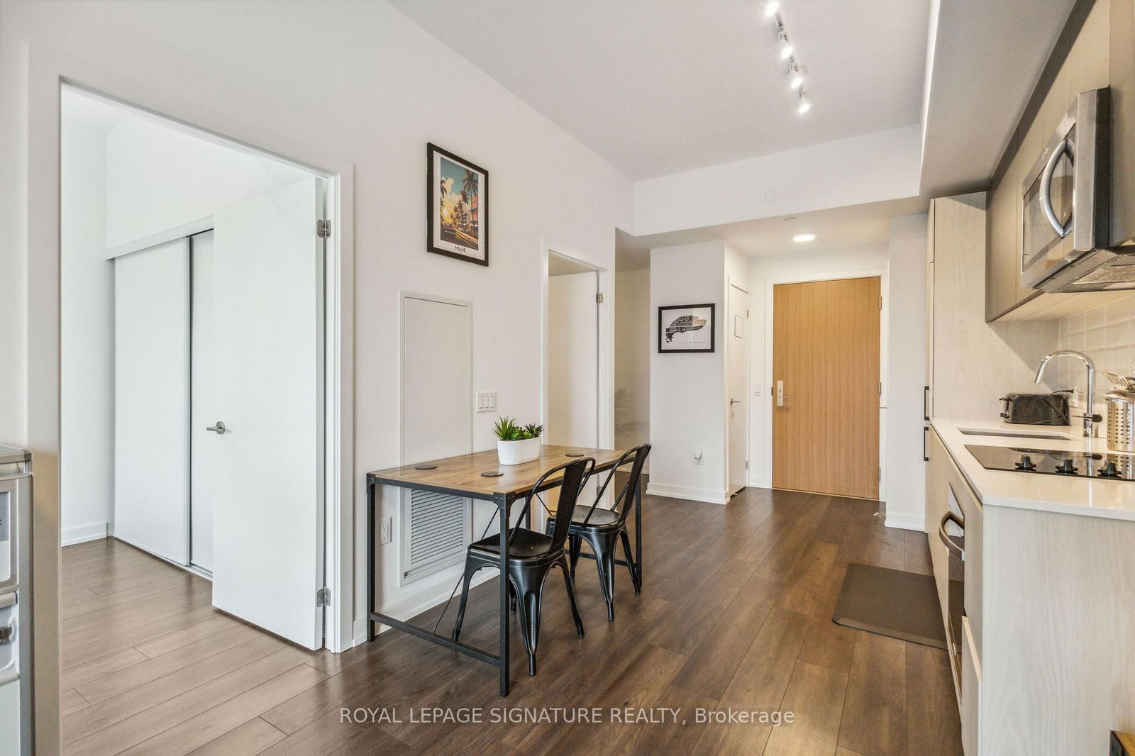 150 Logan Ave, unit 710 for rent