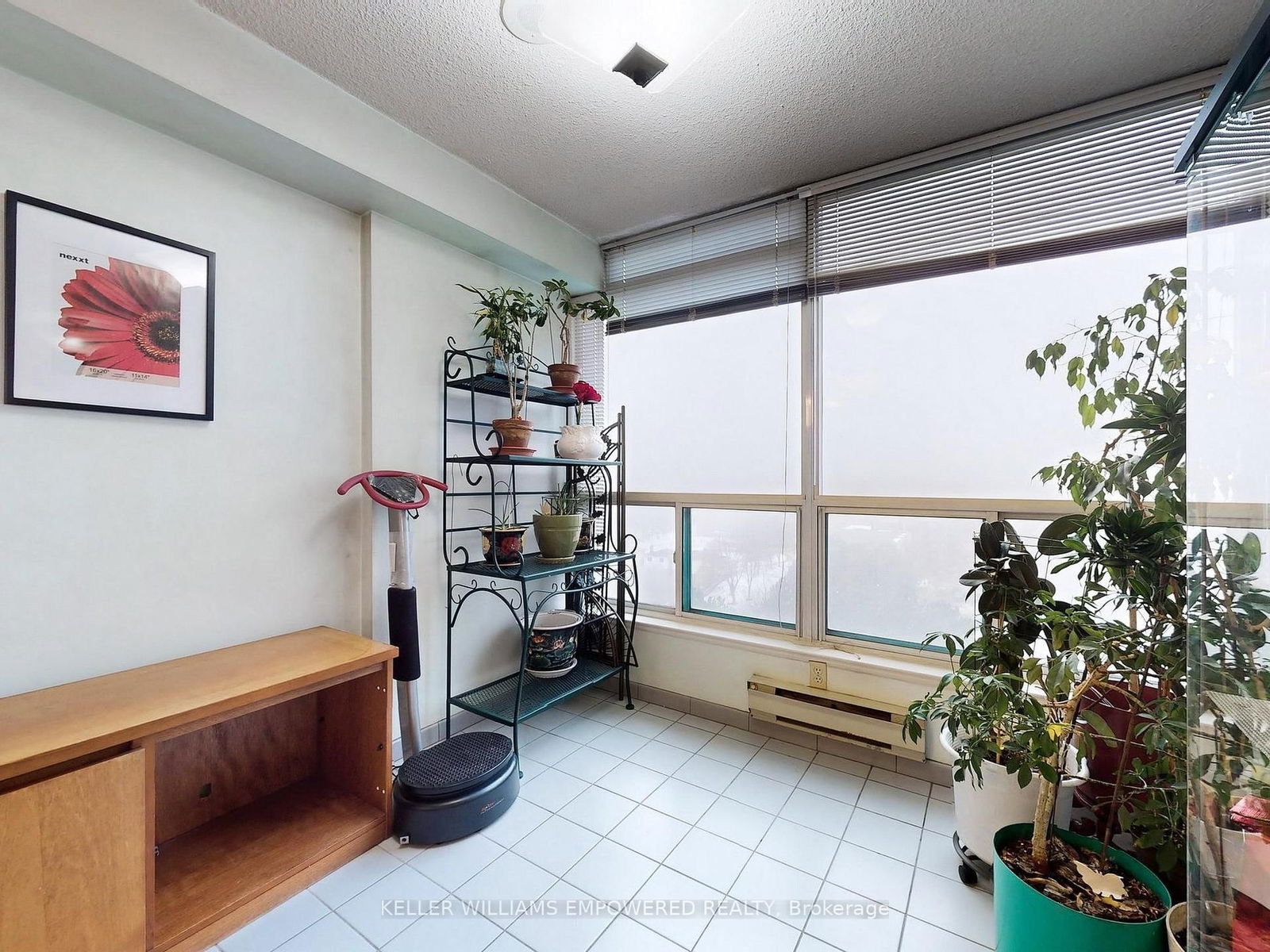 4727 Sheppard Ave E, unit 1007 for sale