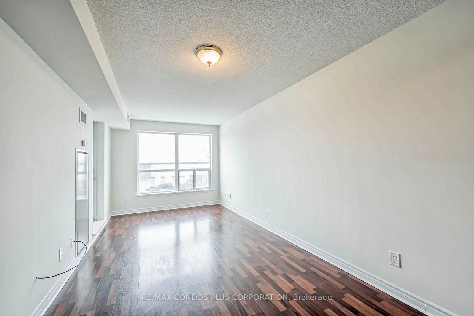 60 Fairfax Cres, unit 227 for sale