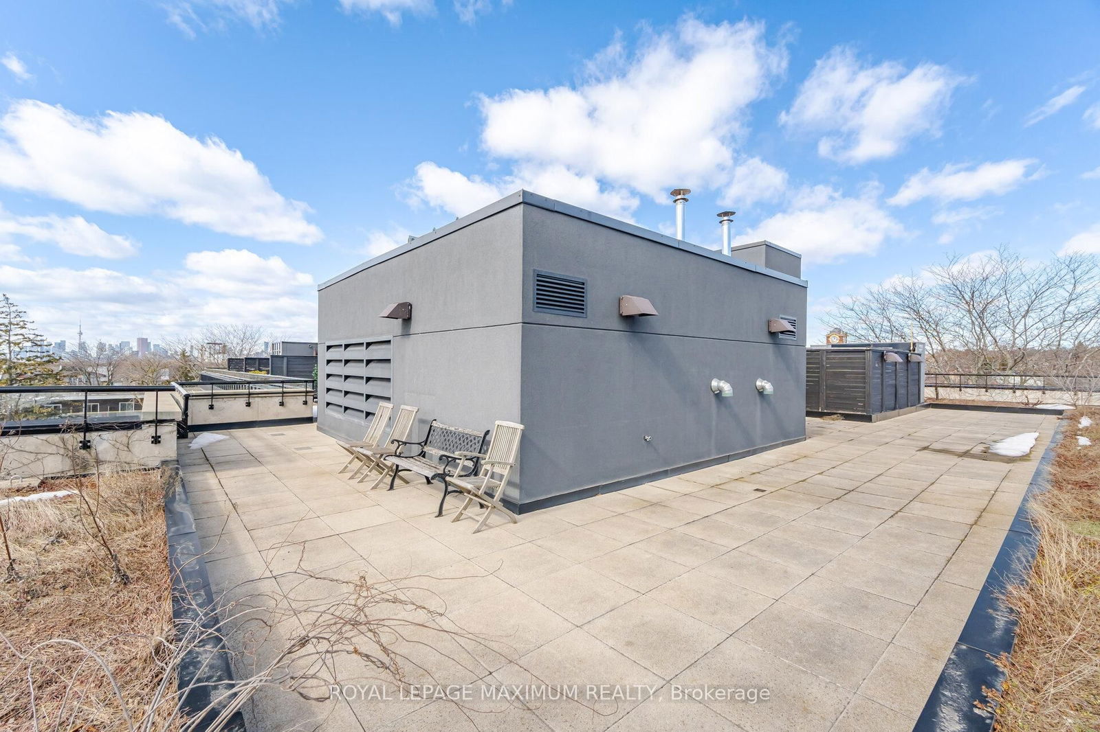 66 Kippendavie Ave, unit 315 for sale