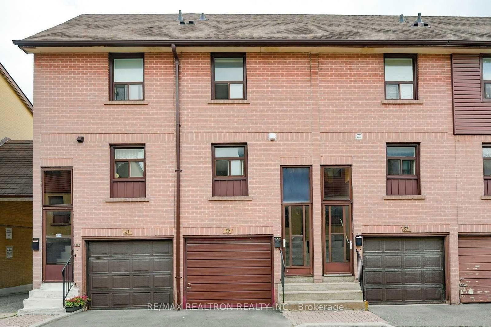 275 Broadview Ave, unit 59 for rent