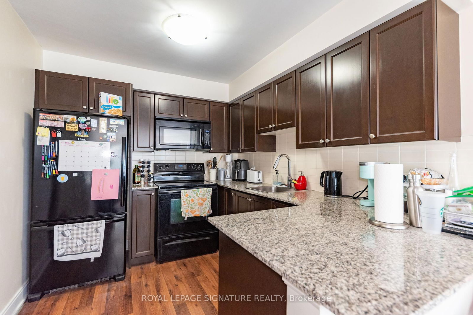 135 Village Green Sq, unit 1423 for sale