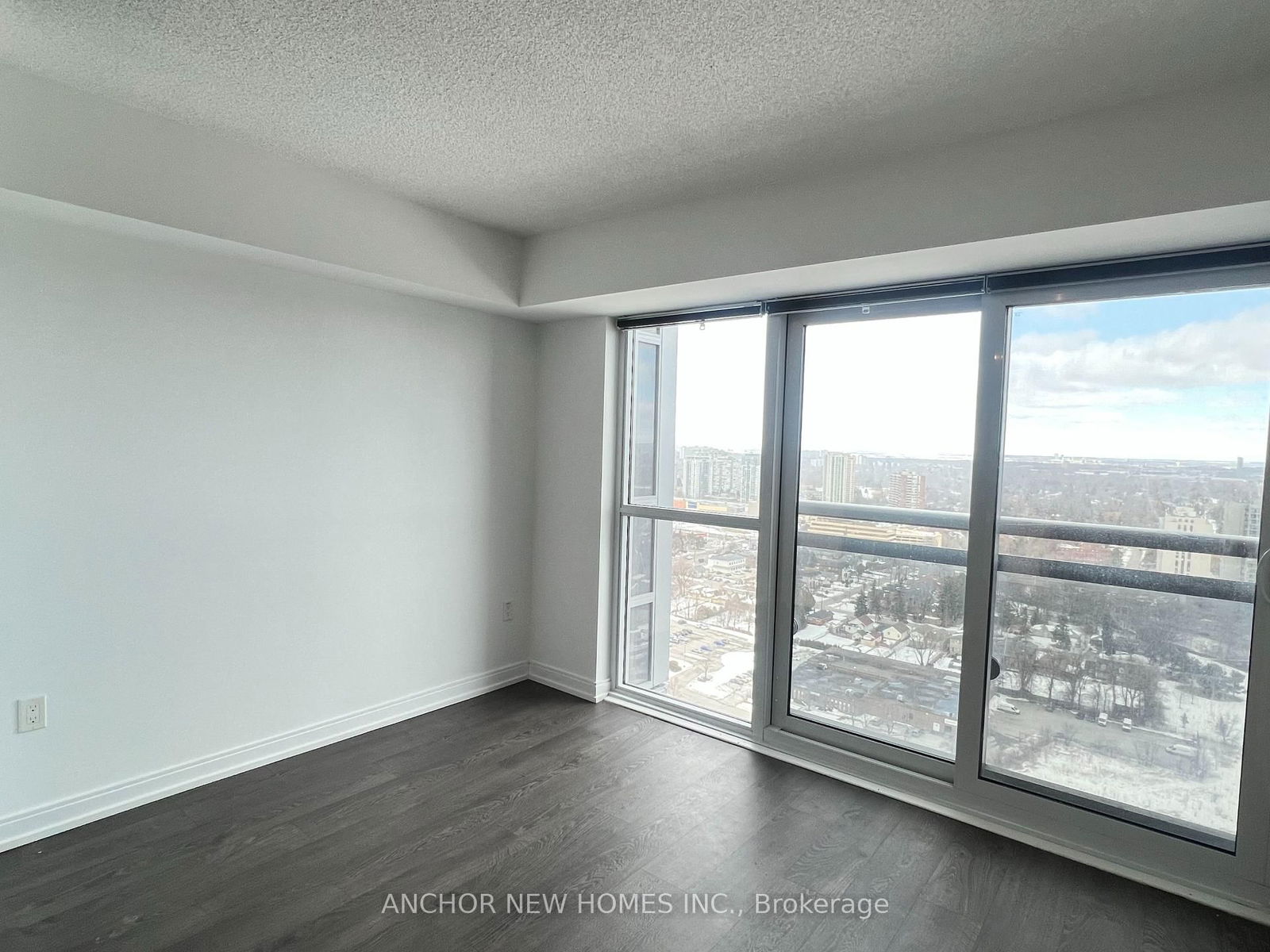 275 Village Green Sq, unit 2820 for sale