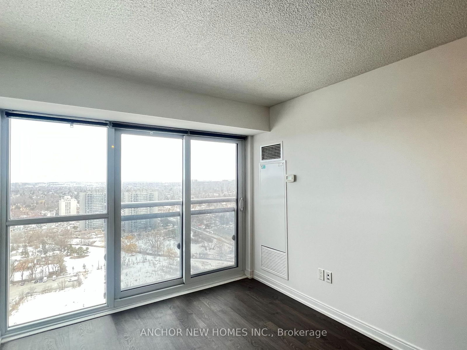 275 Village Green Sq, unit 2820 for sale