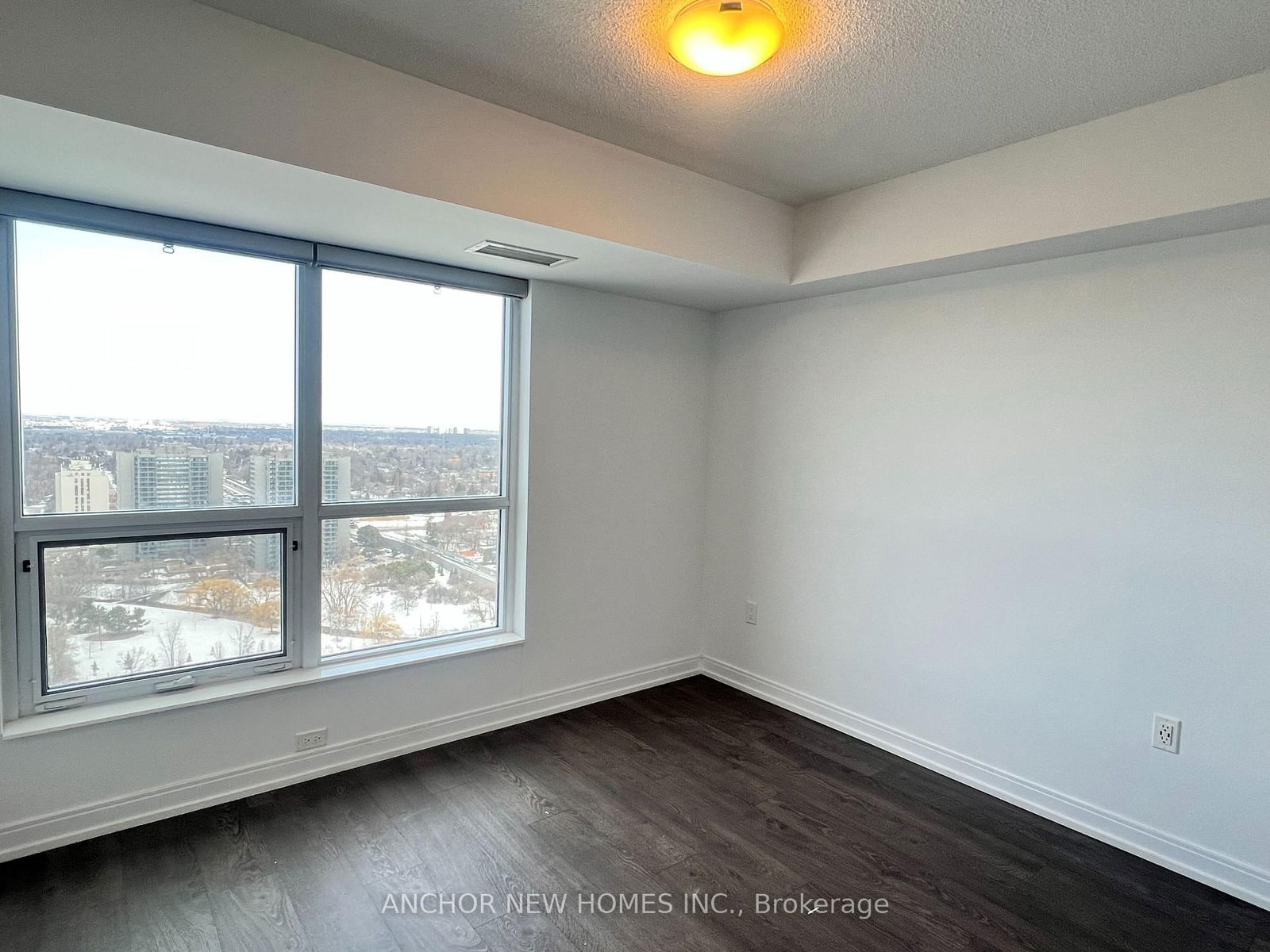 275 Village Green Sq, unit 2820 for sale