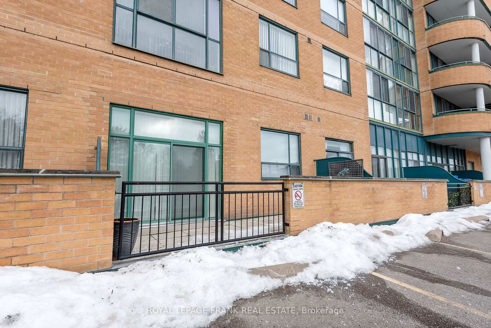 1665 Pickering Pkwy, unit 104 for sale