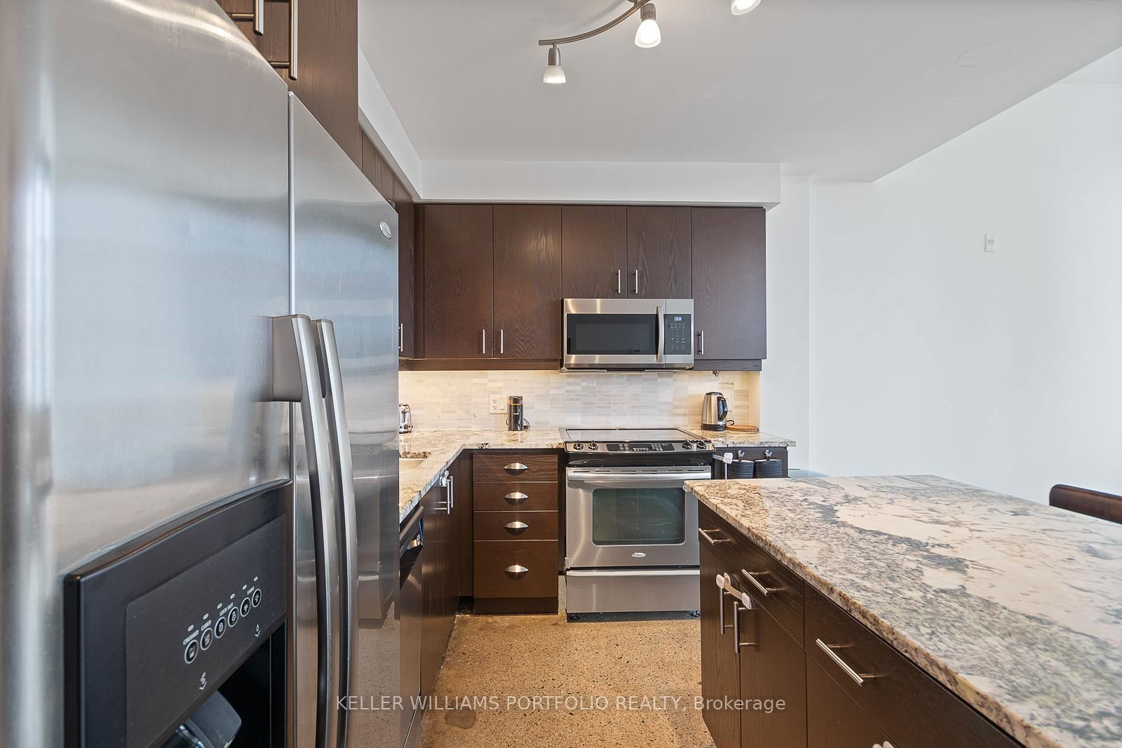 201 Carlaw Ave, unit 237 for rent