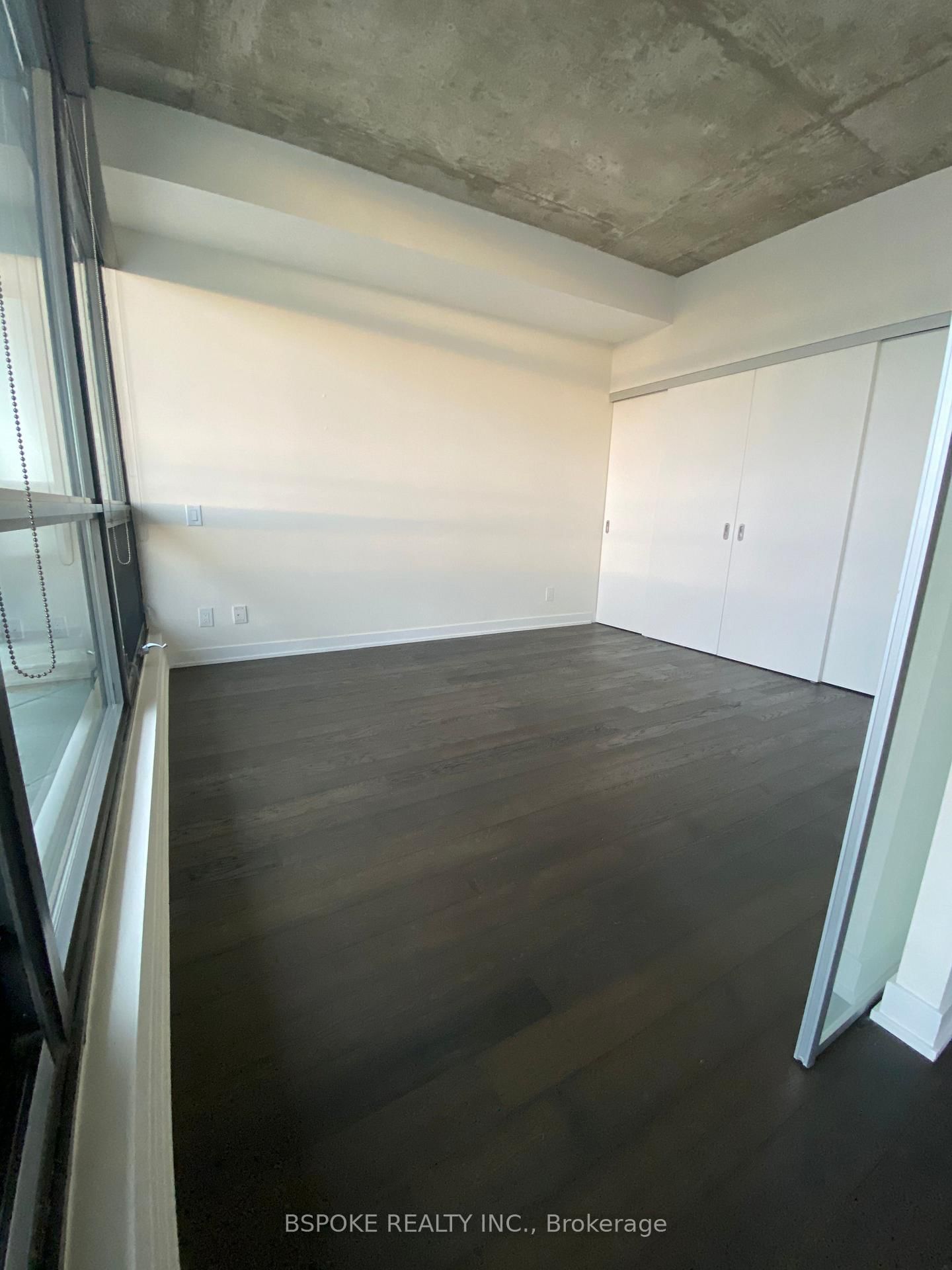 319 Carlaw Ave, unit 904 for rent