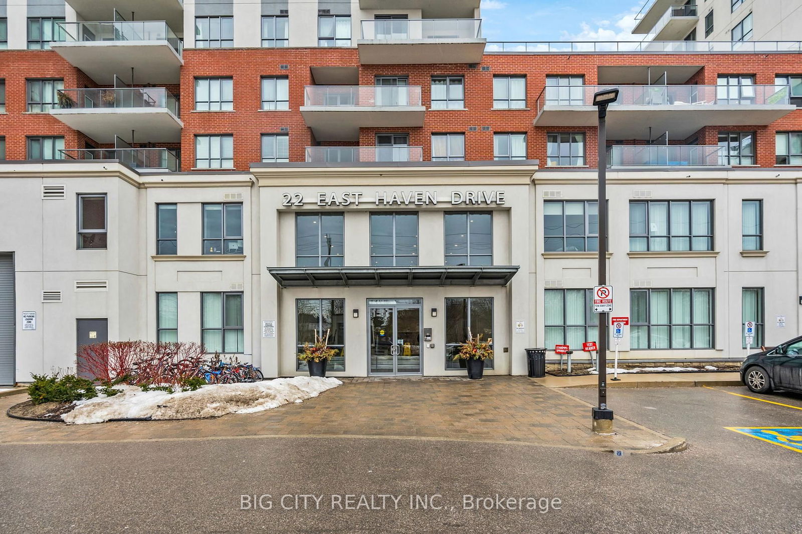 22 East Haven Dr, unit 202 for sale