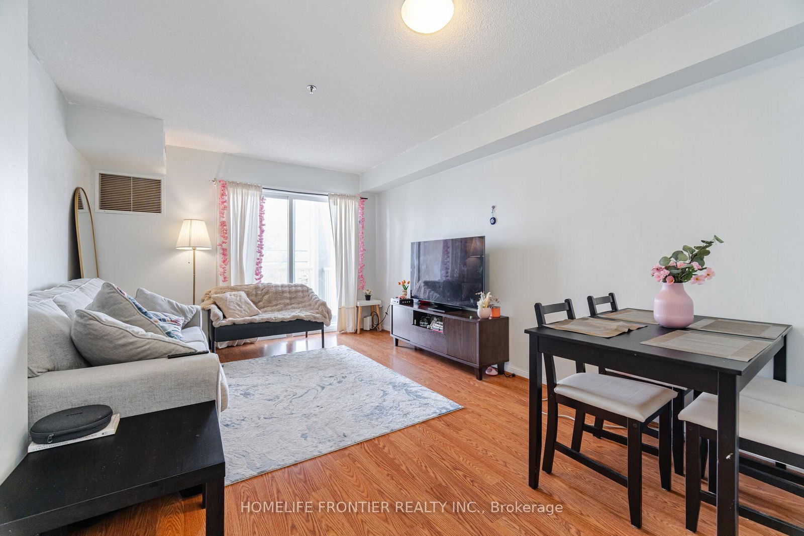 5225 Finch Ave, unit 313 for sale