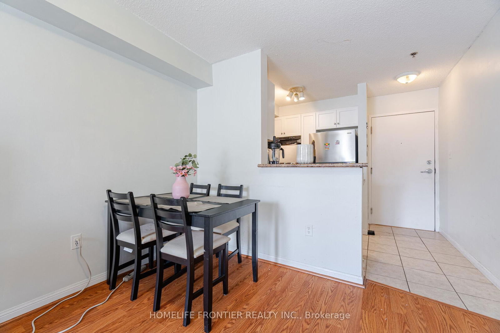 5225 Finch Ave, unit 313 for sale