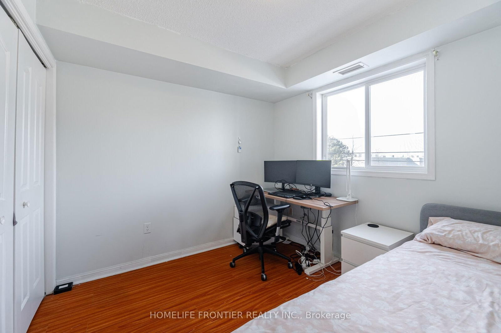 5225 Finch Ave, unit 313 for sale