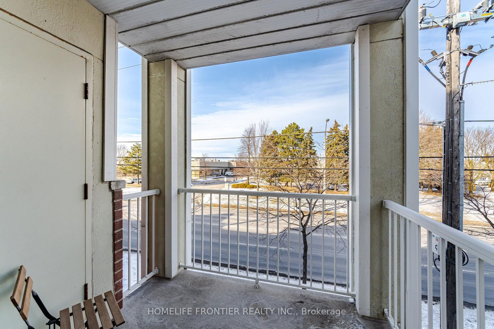 5225 Finch Ave, unit 313 for sale