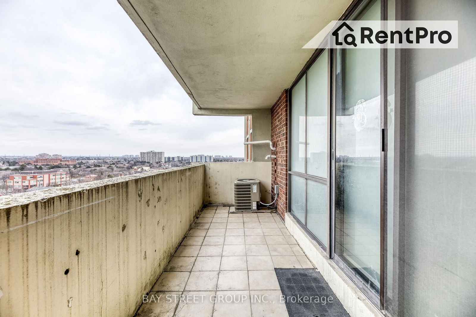 10 Stonehill Crt, unit 1207 for rent