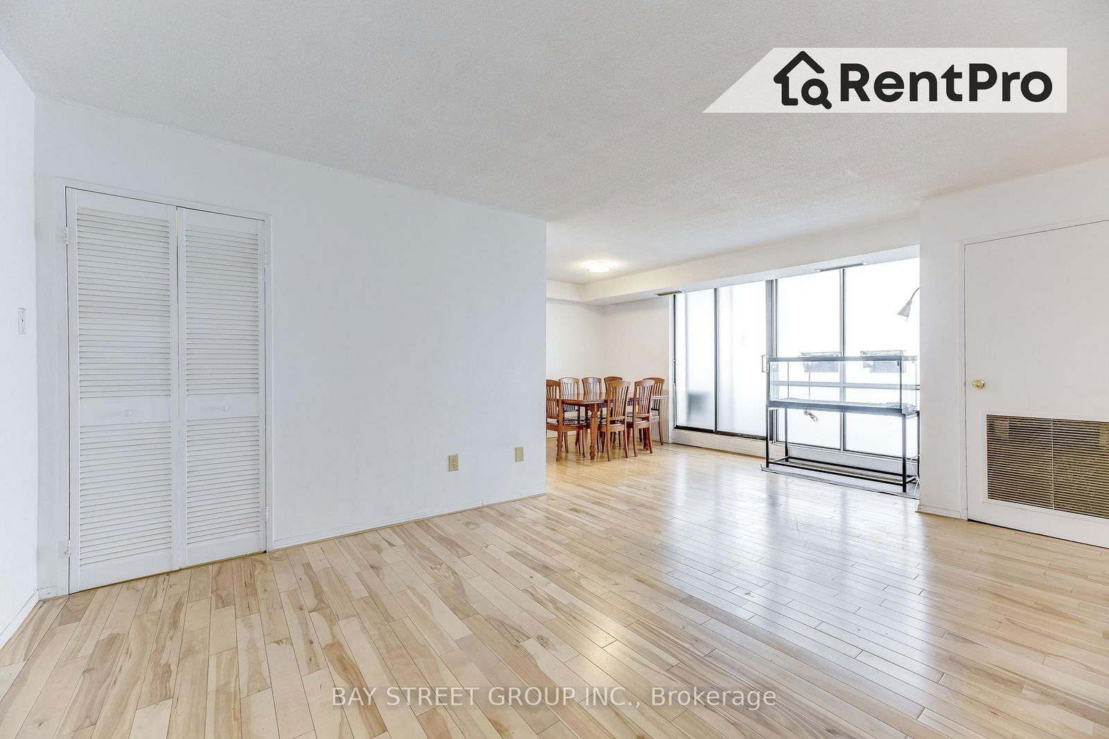 10 Stonehill Crt, unit 1207 for rent