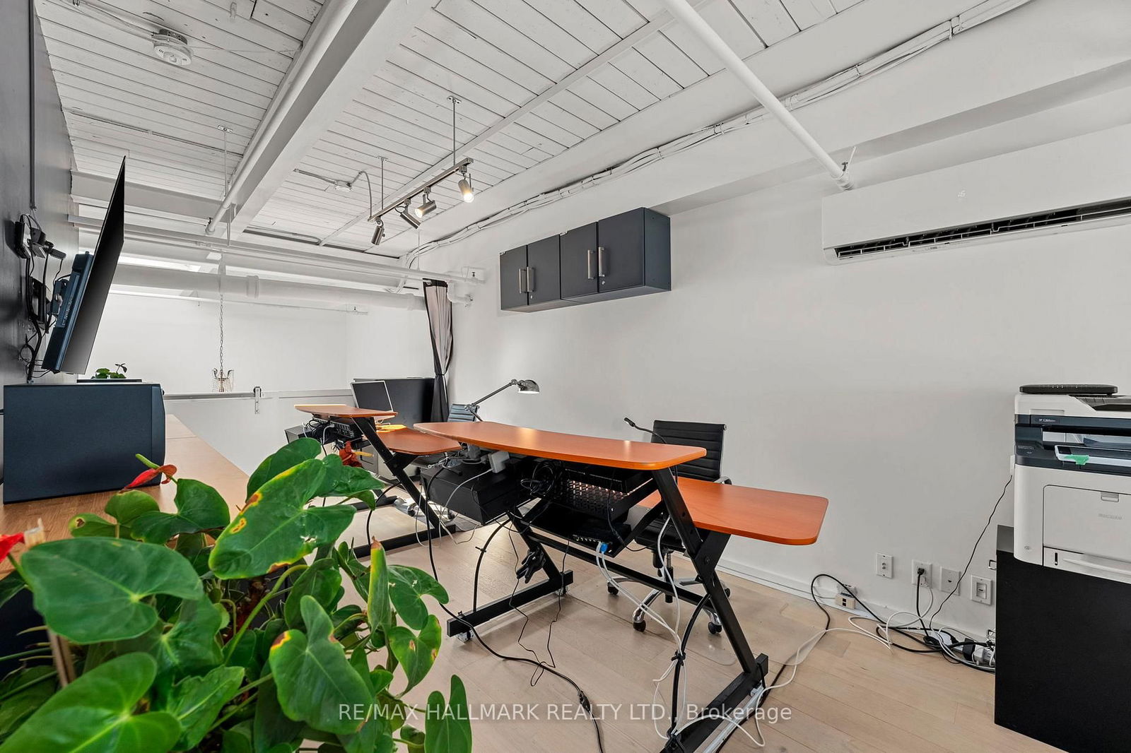 1173 Dundas St E, unit 226 for rent