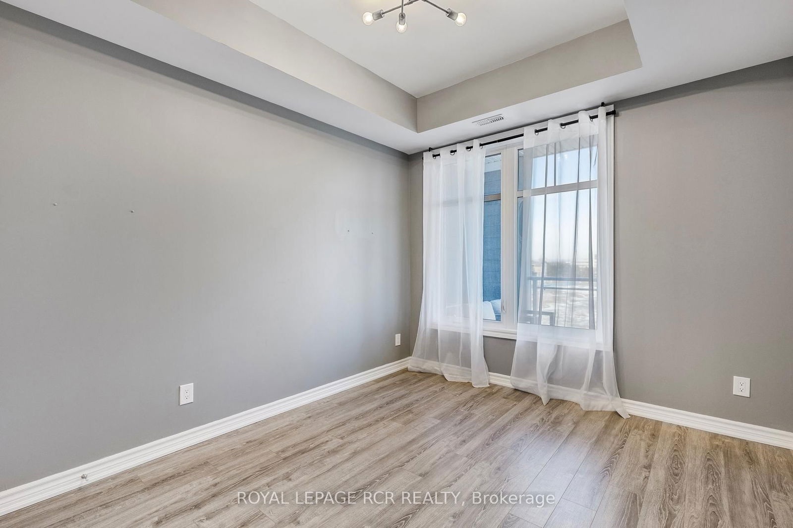 670 Gordon St, unit 408 for sale