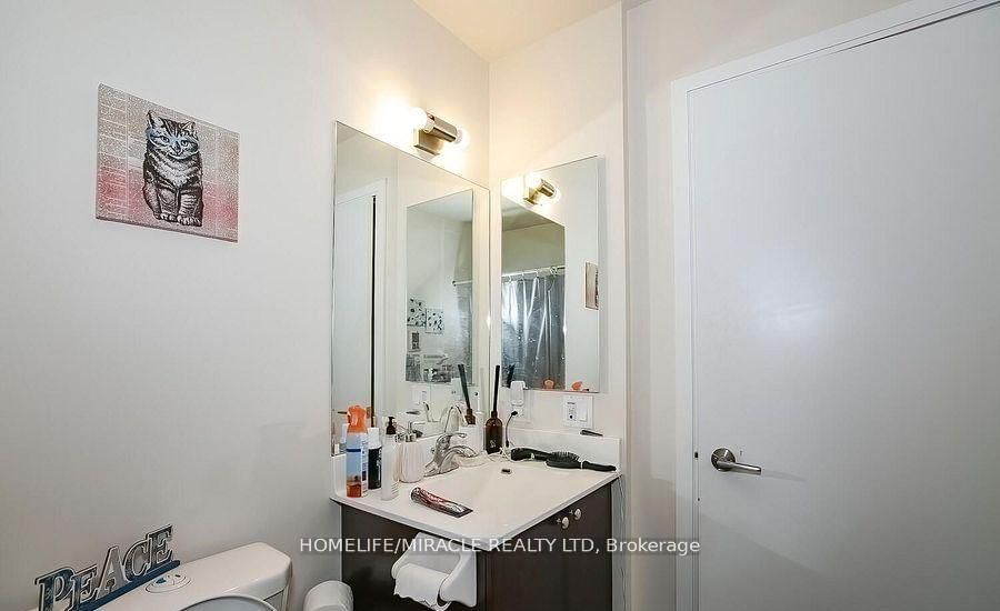 181 Village Green Sq, unit Ph20 for sale