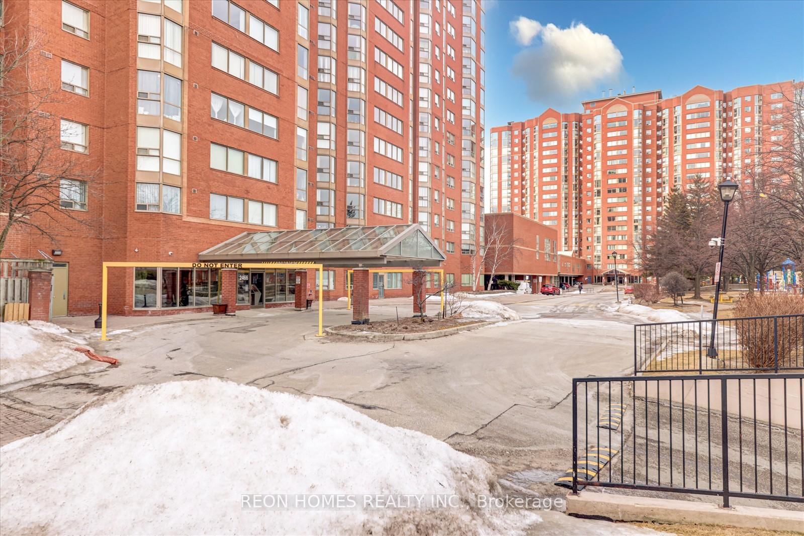 2466 Eglinton Ave E, unit 1610 for sale