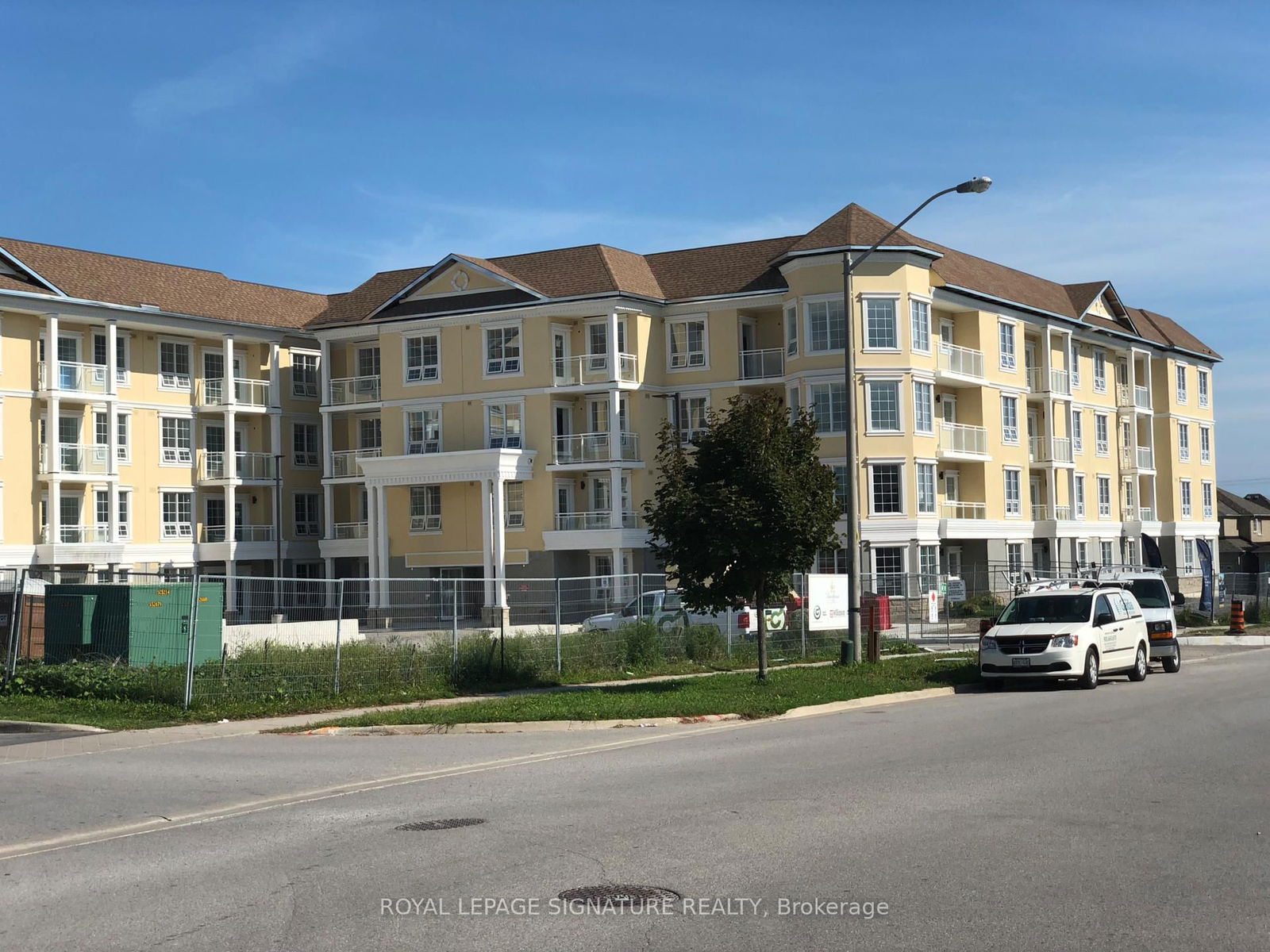 Brookhouse Gate Condos, Clarington, Toronto