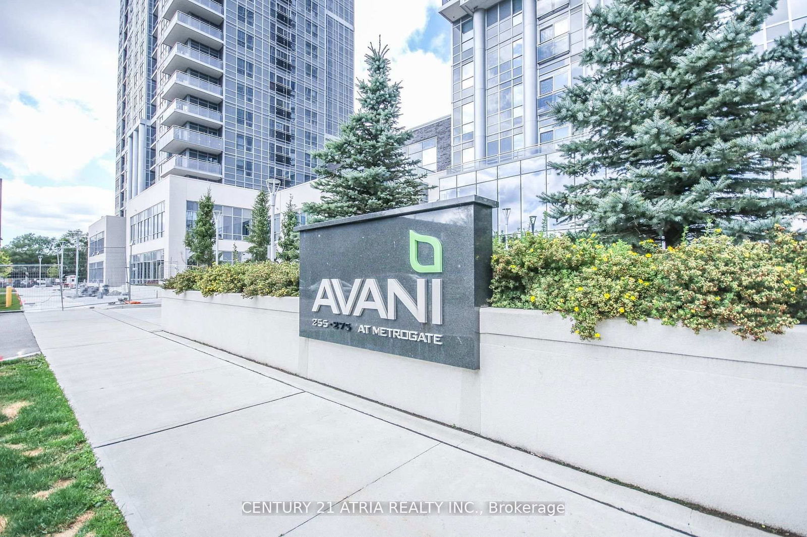 255 Village Green Sq, unit 1910 for rent