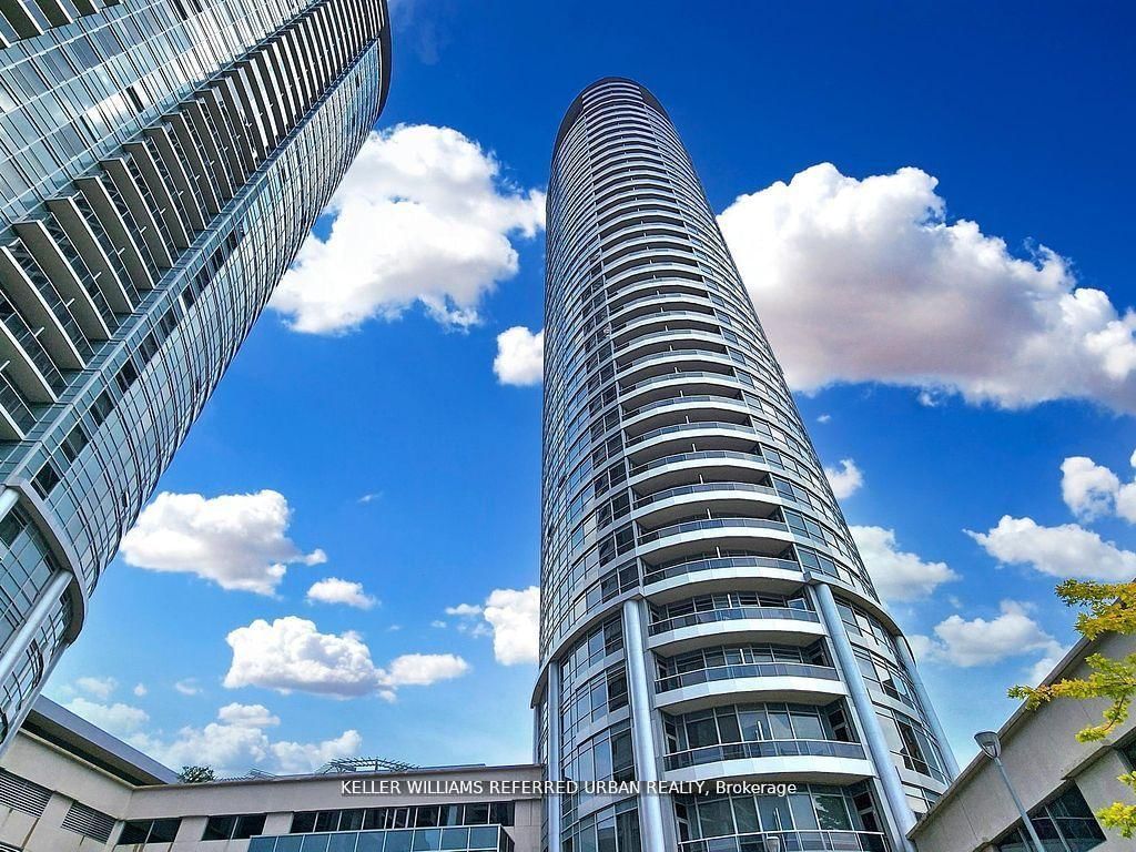 125 Village Green Sq, unit 1609 for sale