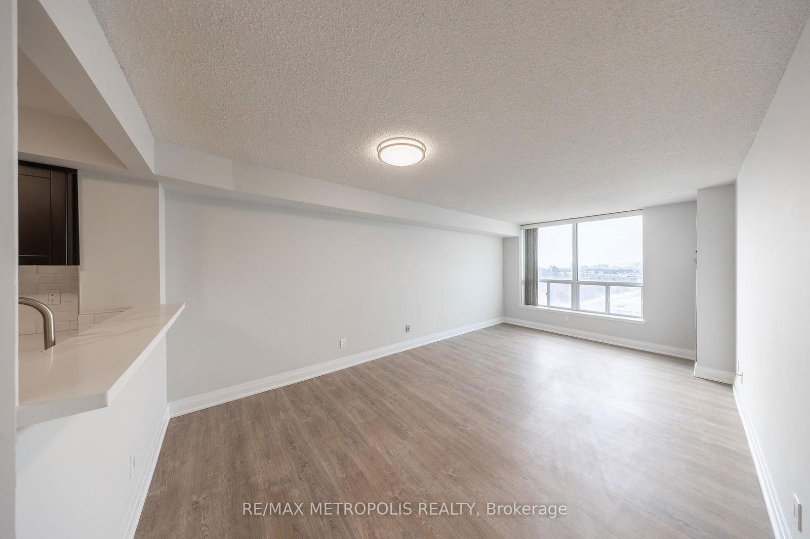 400 Mclevin Ave, unit 1110 for sale