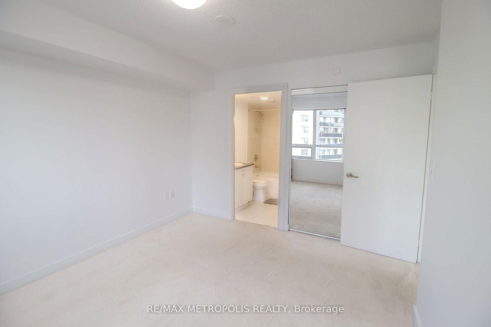 1346 Danforth Rd, unit 913 for rent