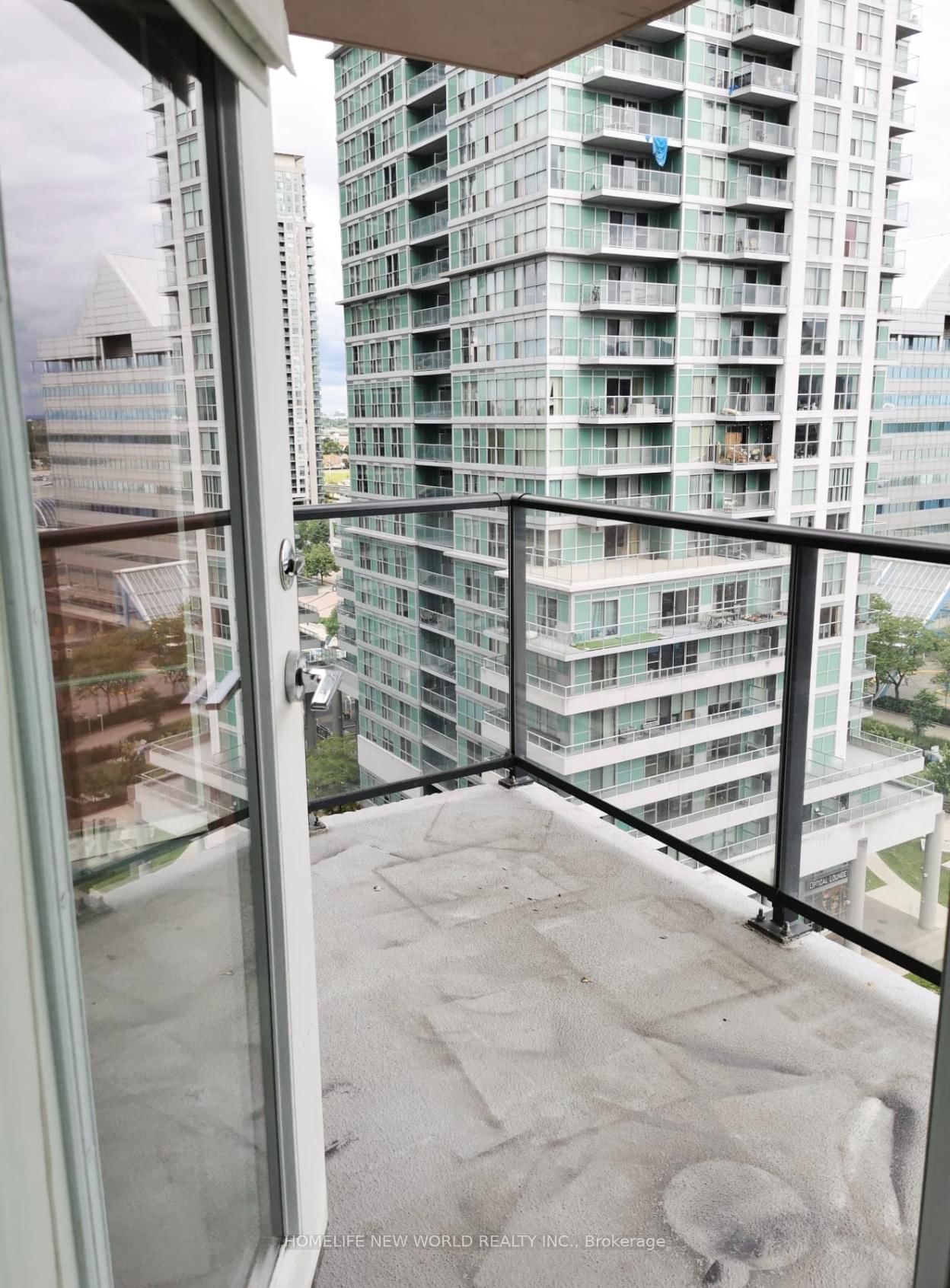 25 Town Centre Crt, unit 1611 for sale