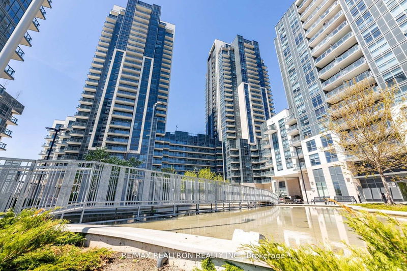 30 Meadowglen Pl, unit 1901 for rent