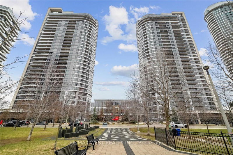 181 Village Green Sq, unit 119 for sale