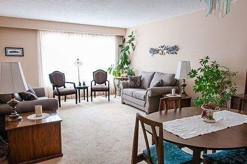 932 Essa Cres for sale  - image #6