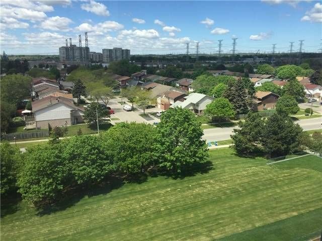 1655 Pickering Pkwy, unit 806 for sale - image #14